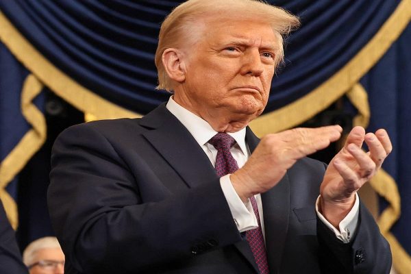 دنیل اسمیت: كانادا بايد هرچه سريع‌تر بهانه‌جويی‌ها را متوقف كند