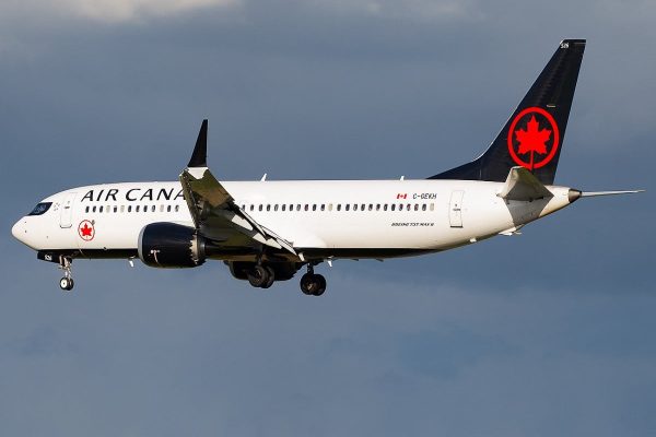 پرواز بوئینگ ۷۳۷ ایر کانادا با موفقیت به زمین نشست پرواز بوئینگ ۷۳۷ ایر کانادا با موفقیت به زمین نشست