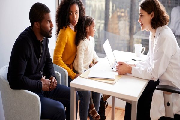 چگونه در سال ۲۰۲۵ به‌عنوان پزشک خانواده به کانادا مهاجرت کنیم؟