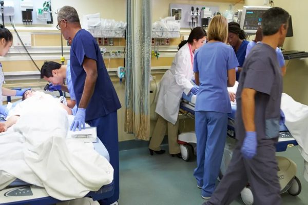 بیش از ۴۲۸ هزار نفر در کبک بدون خدمات درمانی از اورژانس خارج می‌شوند