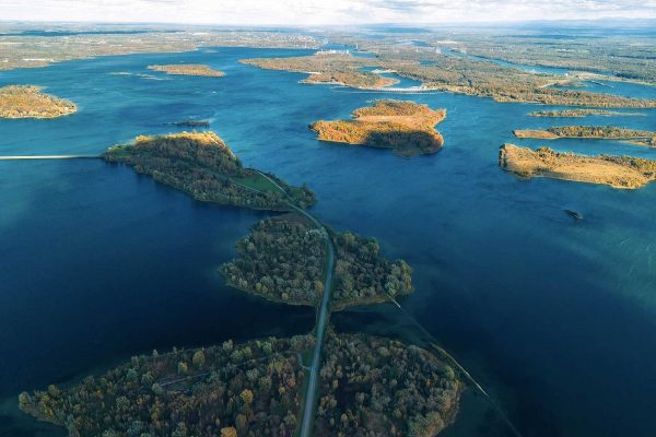 مولینت و دهکدههای گمشده انتاریو مولینت و دهکدههای گمشده انتاریو