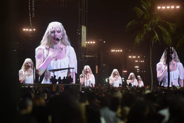 پليس برزيل بمبگذاری در بزرگترين كنسرت تاريخی ليدی گاگا را خنثی كرد پليس برزيل بمبگذاری در بزرگترين كنسرت تاريخی ليدی گاگا را خنثی كرد