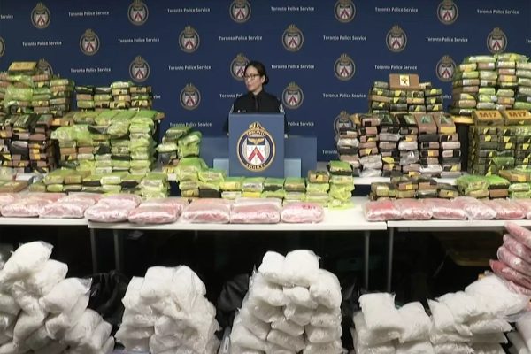 کشف و ضبط یک تن مواد مخدر به ارزش ۹۰ میلیون دلار توسط پلیس تورنتو