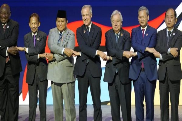 کارنی در اجلاس آسهآن: احترام کانادا به قوانین تجاری در بحبوحه تهدیدات ترامپ کارنی در اجلاس آسهآن: احترام کانادا به قوانین تجاری در بحبوحه تهدیدات ترامپ