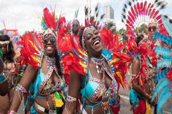 کارناوال کارائیب تورنتو ۲۰۲۵: رژه‌ای که نباید از دست داد