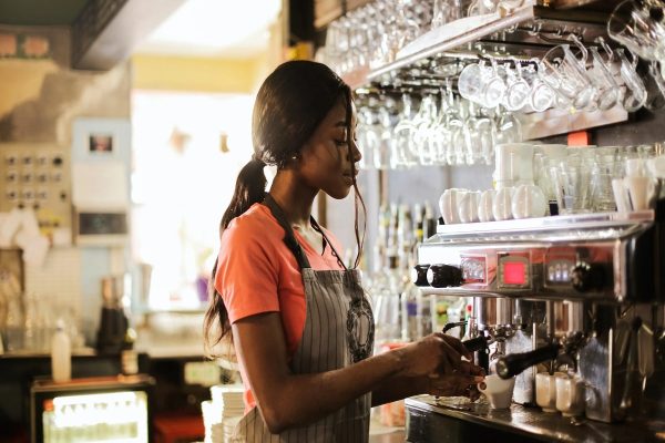 اجازه کار ۲۴ ساعت در هفته برای دانشجویان بین‌المللی در کانادا