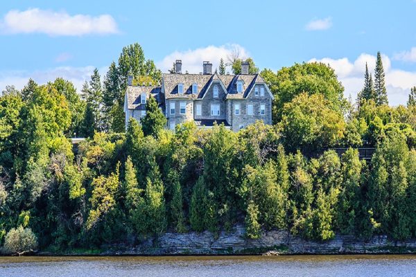ساخت اقامتگاه تفریحی جدید برای نخستوزیر کانادا ساخت اقامتگاه تفریحی جدید برای نخستوزیر کانادا