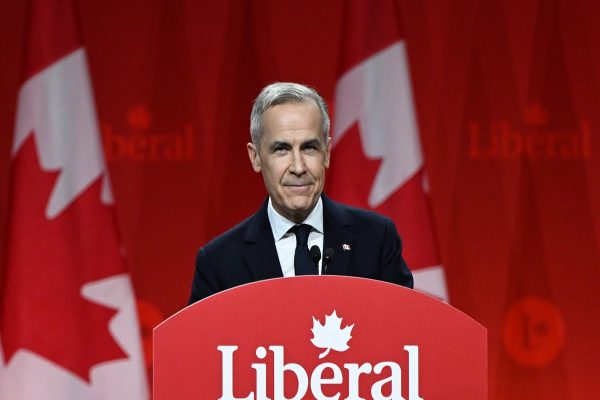 چرا مارک کارنی تابعیت ایرلندی و بریتانیایی خود را لغو کرد؟