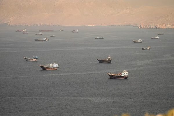 آشفتگی در تنگه هرمز؛ توافق روی کاغذ، بحران در دریا