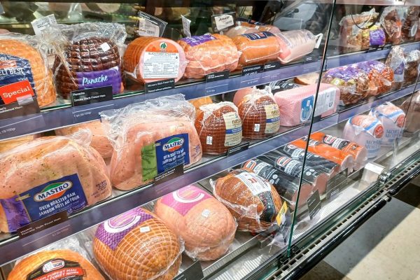 فراخوان گسترده گوشت در کانادا؛ شیوع بیماری ادامه دارد!