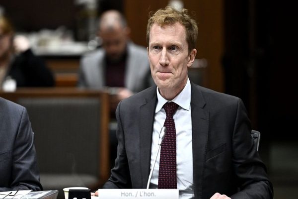 مارک میلر؛ ضرورت اعمال «انضباط» در سیستم مهاجرتی کانادا مارک میلر؛ ضرورت اعمال «انضباط» در سیستم مهاجرتی کانادا