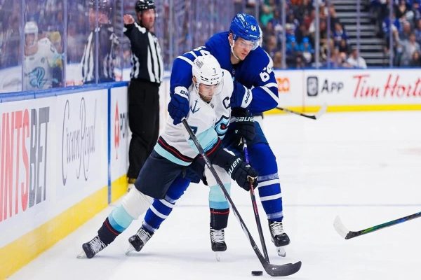 ترافيک شديد خيابان، عامل خوش‌شانسی تيم هاکی Maple Leafs