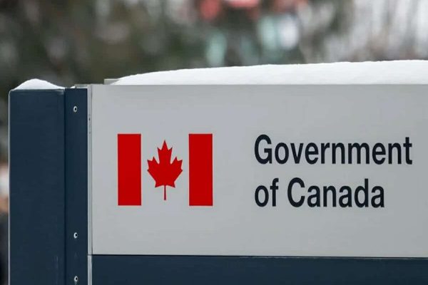 ۷ شغل دولتی کانادا در کبک با حقوق ۵۰ هزار دلاری که می‌توانید امروز درخواست کار دهید