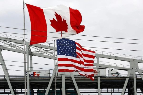 کانادایی‌ها همچنان در انتظار لغو تعرفه‌های تجاری ترامپ