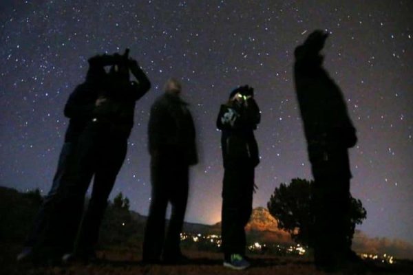 آمادگی ۴۰۰ هزار نفر برای دیدن موجودات فضایی