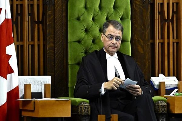 رئیس مجلس عوام کانادا بالاخره استعفا داد
