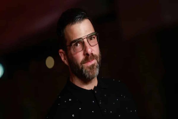 پرخاشگری بازیگر مجموعه استار ترک به یکی از کارکنان کافه‌ای در تورنتو