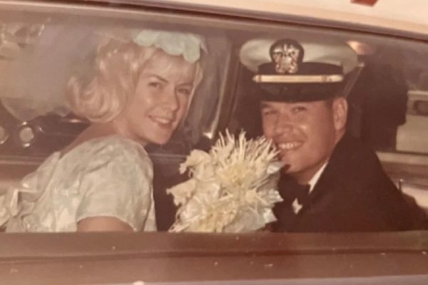 زنده نگاه داشتن ياد همسر، با گم شدن حلقه نامزدی