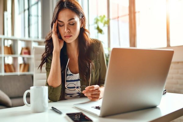 چرا دنبال کردن تعادل بین کار و زندگی میتواند باعث اضطراب شود چرا دنبال کردن تعادل بین کار و زندگی میتواند باعث اضطراب شود