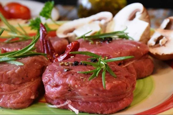 تولید گوشت مصنوعی و توقف ۶۰ درصدی کشتار حیوانات تا بیست سال آینده