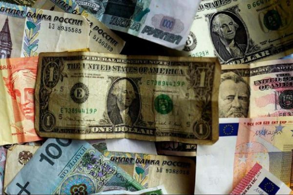 880x495_cmsv2_6c191ddc-76d6-5f06-a6c4-3af1755aaa2a-3893434 ادامه کاهش قیمت دلار و سکه