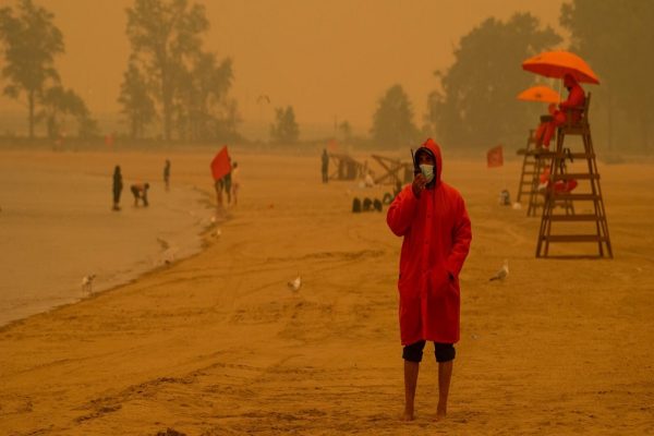 آسمان تورنتو نارنجی شد