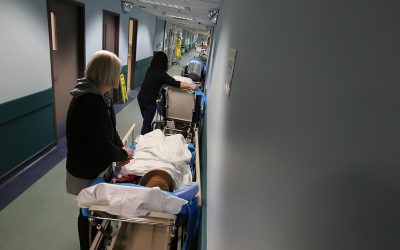 سه نوجوان مجروح به اورژانس بیمارستان‌های انتاریو رفتند، اما با درهای بسته مواجه شدند