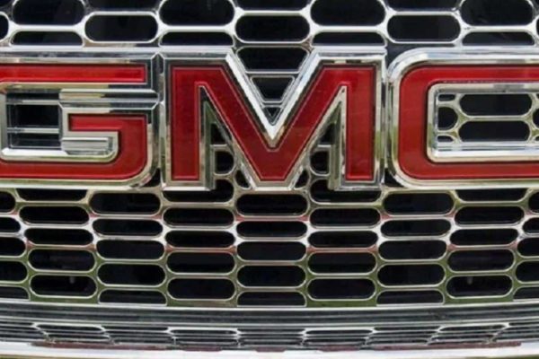 کاهش فروش خودرو در کانادا تداوم