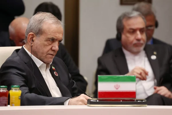 مقام‌های آمریکا و ایران در نیویورک درباره‌ی پایان جنگ گفتگو کردند