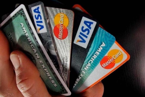 Visa بدهی خانواره ها