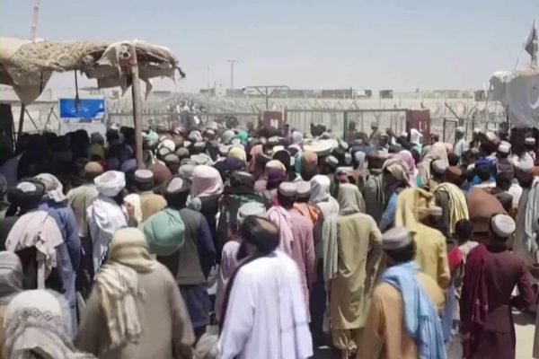 افغان ها در حال فرار از این کشور