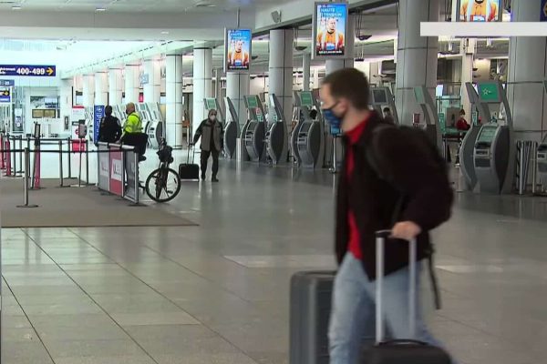 airports-in-lockdown صنعت گردشگری کانادا