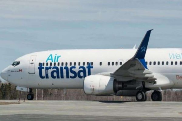 canada qc انتقال 10 مسافر پرواز کبک به بیمارستانی در فلوریدا در اثر استنشاق گاز ضد یخ