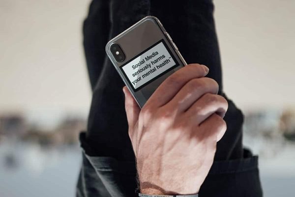 عضویت ایرانیان در شبکه‌های اجتماعی