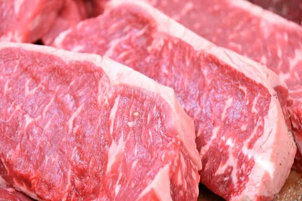 بدلیل وجود جنون غیرمعمول گاو، واردات گوشت گاو کانادایی به چین متوقف شد