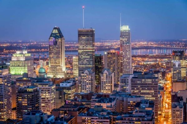 خرید ملک تجاری در کانادا