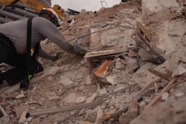 حادثه سقوط ساختمان در میامی