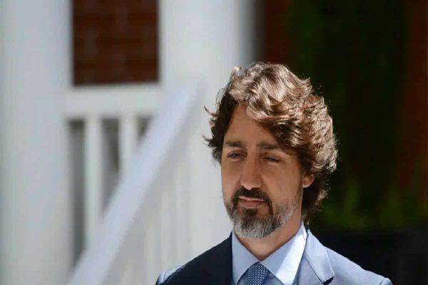 واکنش ترودو به ویدیوی RCMP پلیس سواره‌نظام سلطنتی کانادا