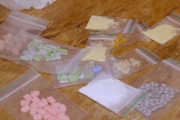 قاچاق مواد مخدر توسط یک ایرانی در وان - تورنتو