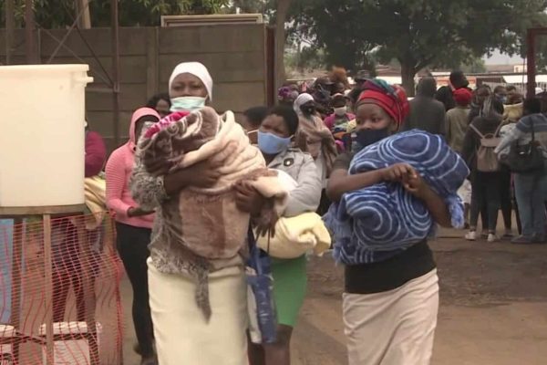 تغییرات آب و هوایی و کمبود منابع غذایی