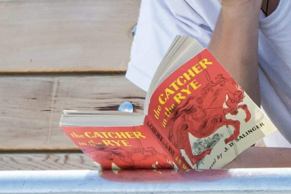 معرفی کتاب ناتور دشت و سلینجر