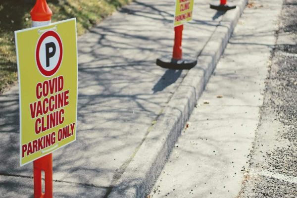 تنش بین واکسینه شده‌ها و واکسینه‌ نشده‌ها کووید-19 در کانادا زیاد است