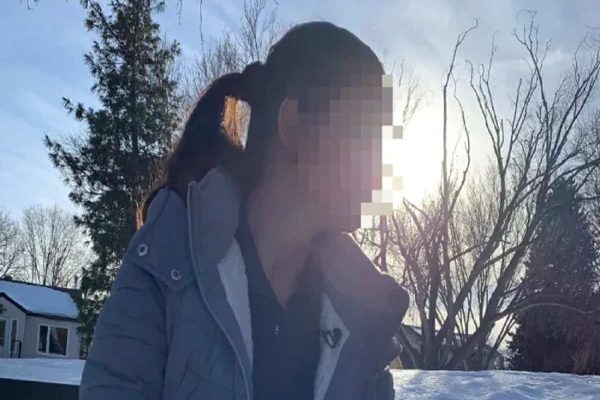 درپی جعل پذیرش دانشگاه، یک زن از کانادا اخراج میشود درپی جعل پذیرش دانشگاه، یک زن از کانادا اخراج میشود