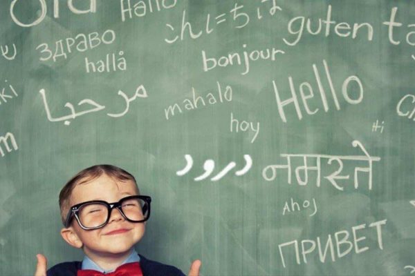 چه کنم که فرزندم پس از مهاجرت، زبان مادری‌اش را فراموش نکند؟