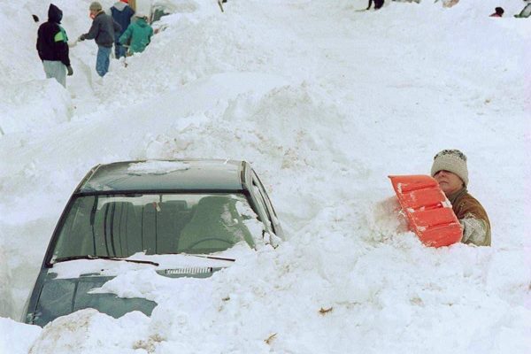 پیش بینی آب و هوای کانادا طی یکسال آینده / زمستان گرم خواهد بود اما با 11 طوفان برفی بزرگ پیش بینی آب و هوای کانادا طی یکسال آینده / زمستان گرم خواهد بود اما با 11 طوفان برفی بزرگ