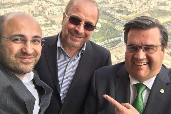 مجمع کلانشهرهای دنیا در مونترال کانادا