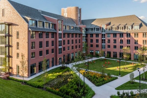 new-brunswick-university دانشگاه نیوبرانزویک