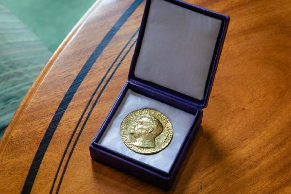 برندگان نوبل پزشکی 2021 معرفی شدند