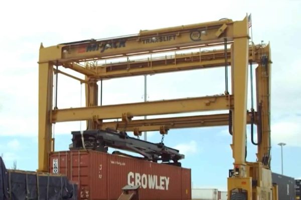 partial-strike-in-montreal-port اعتصاب در بندر مونترال