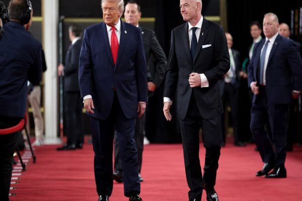 مراسم قرعه‌کشی جام جهانی ۲۰۲۶ فیفا با شکوه آغاز شده است